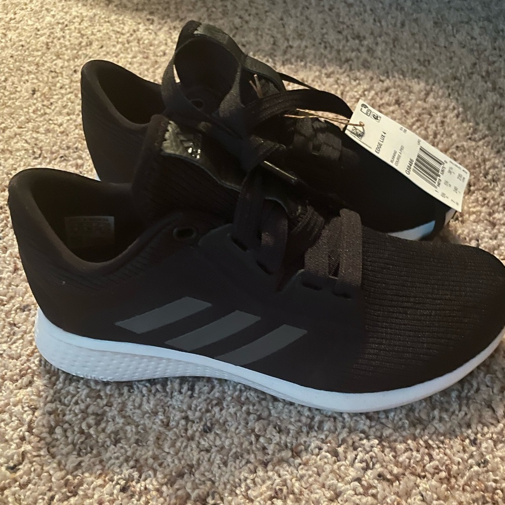 Adidas Edge Lux 4 size 7